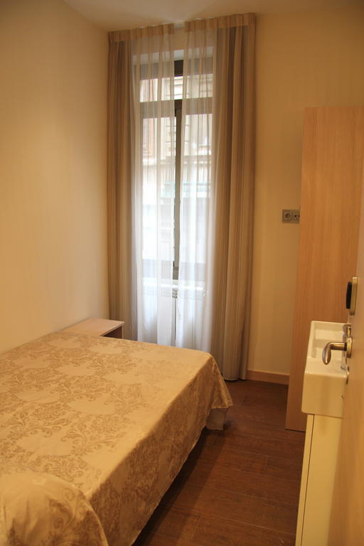 Hostal Excellence Βαρκελώνη Εξωτερικό φωτογραφία